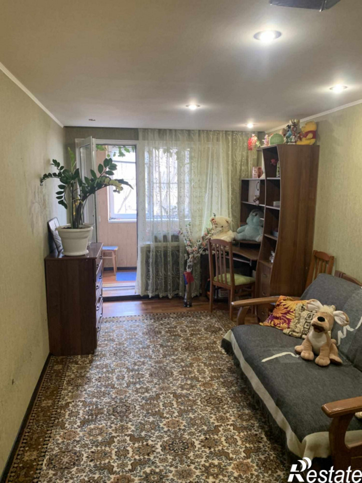 3-комн квартира Калинина пр-кт, 2к3