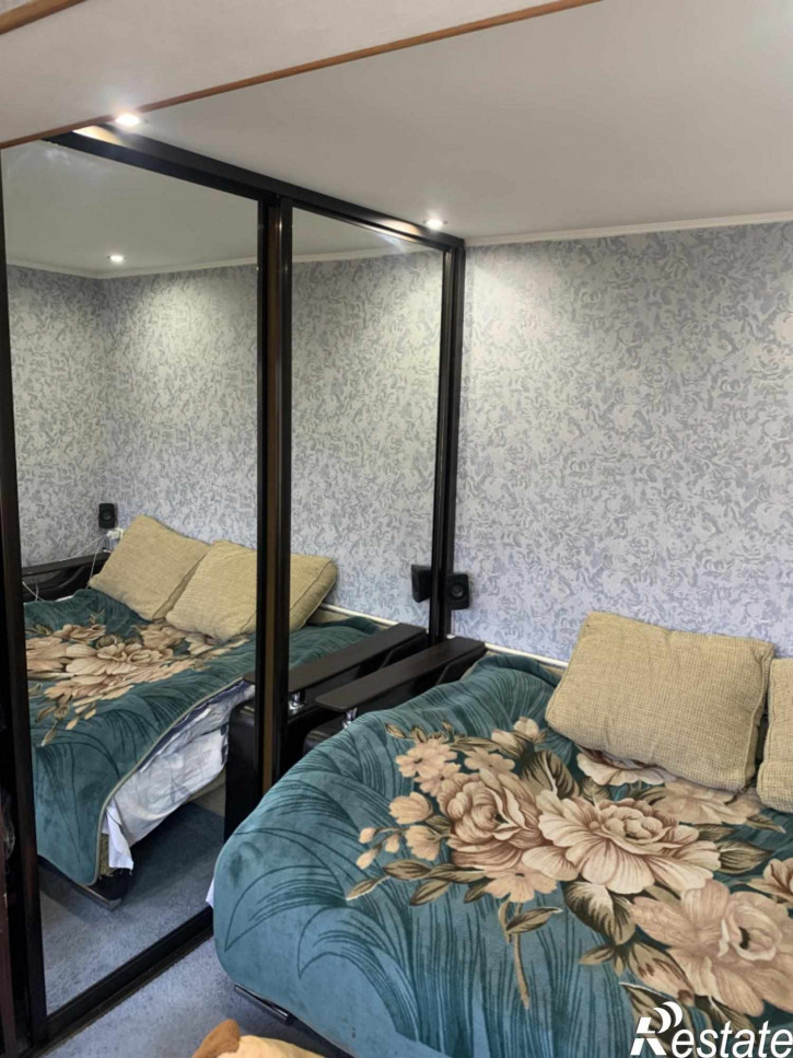 3-комн квартира Калинина пр-кт, 2к3