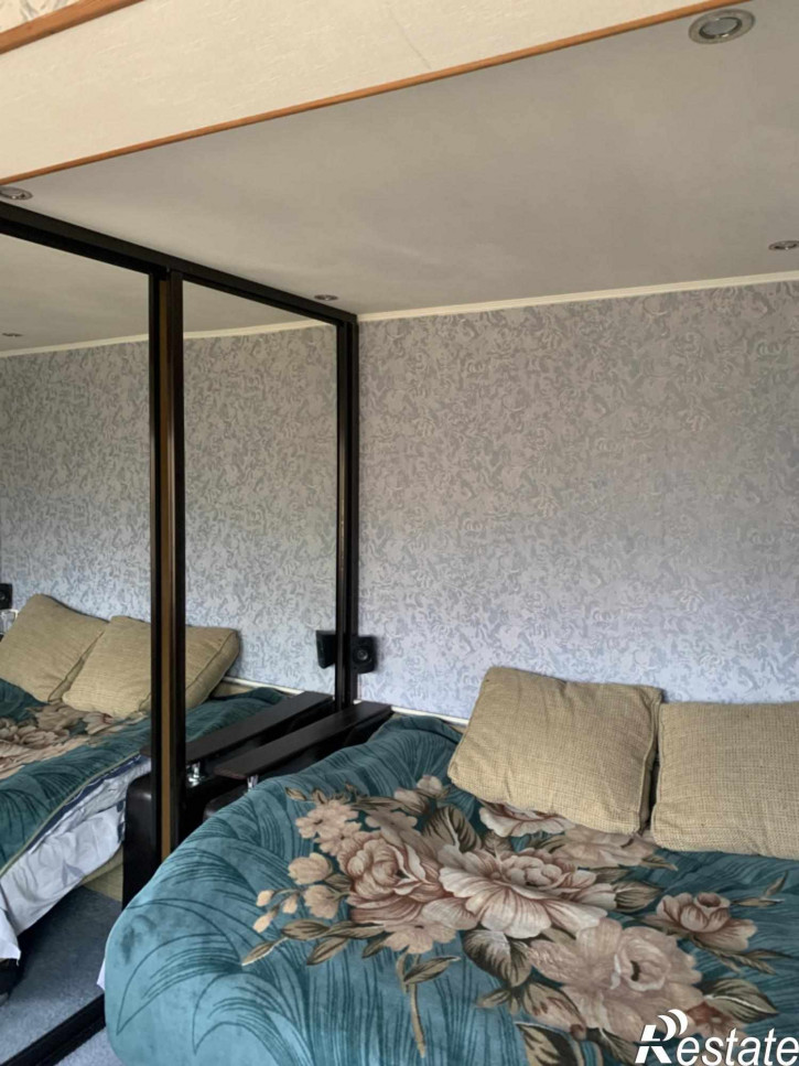 3-комн квартира Калинина пр-кт, 2к3