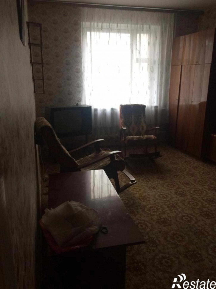 3-комн квартира Крайнего ул, 4