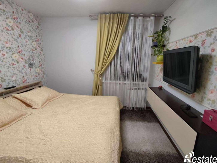 3-комн квартира Макаренко переулок, 2