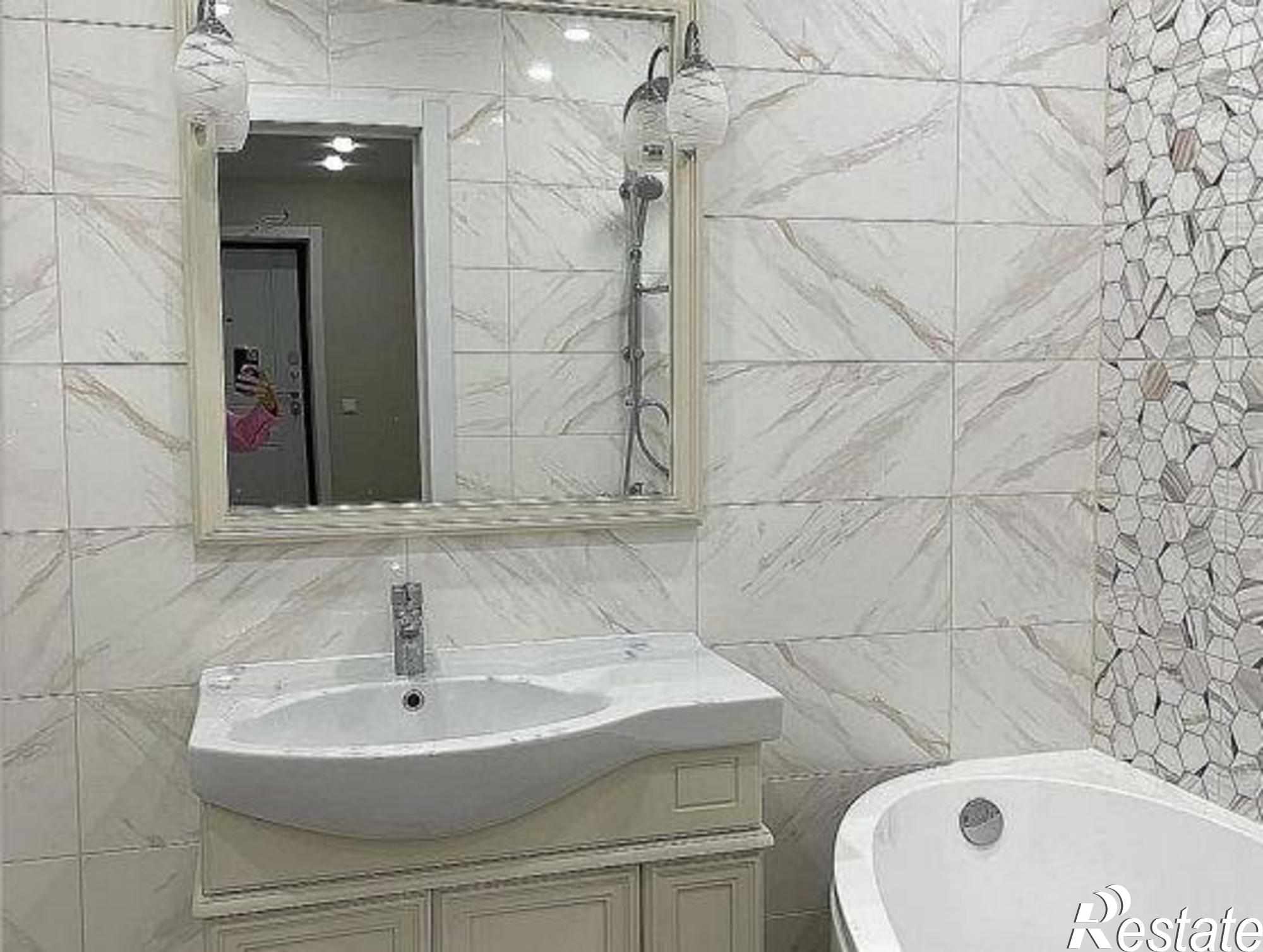 Купить квартиру за 3 750 000 рублей на Таврическая улица, 4