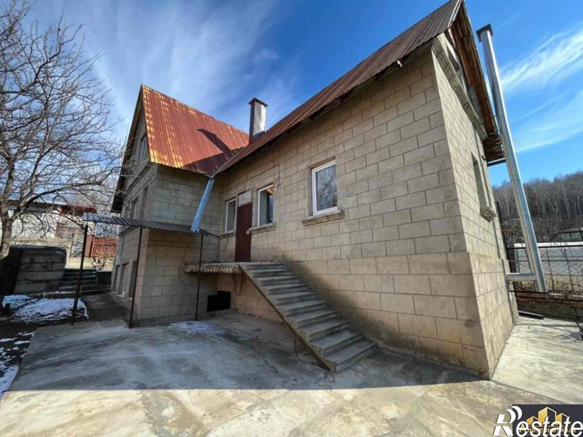 Купить дачу, дом, коттедж за 17 500 000 рублей на Фоменко 3-я линия ул.