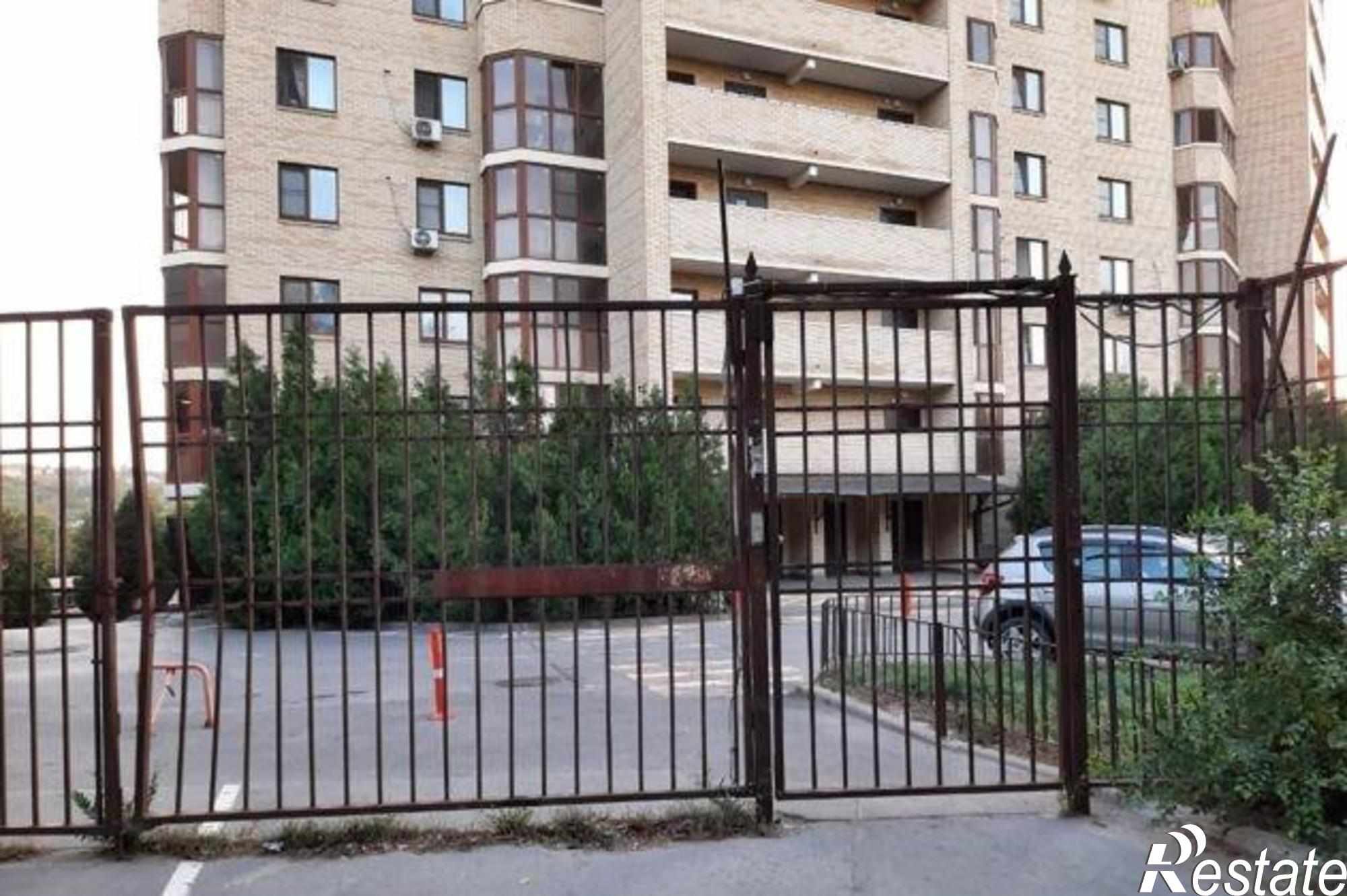Купить квартиру за 5 050 000 рублей на бульвар Комарова, 1М