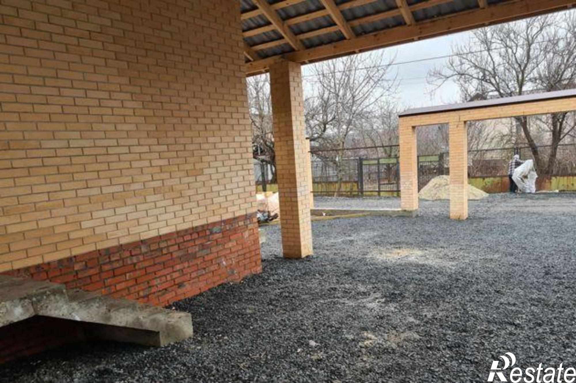 Купить дачу, дом, коттедж за 8 460 000 рублей на Орская улица, 266