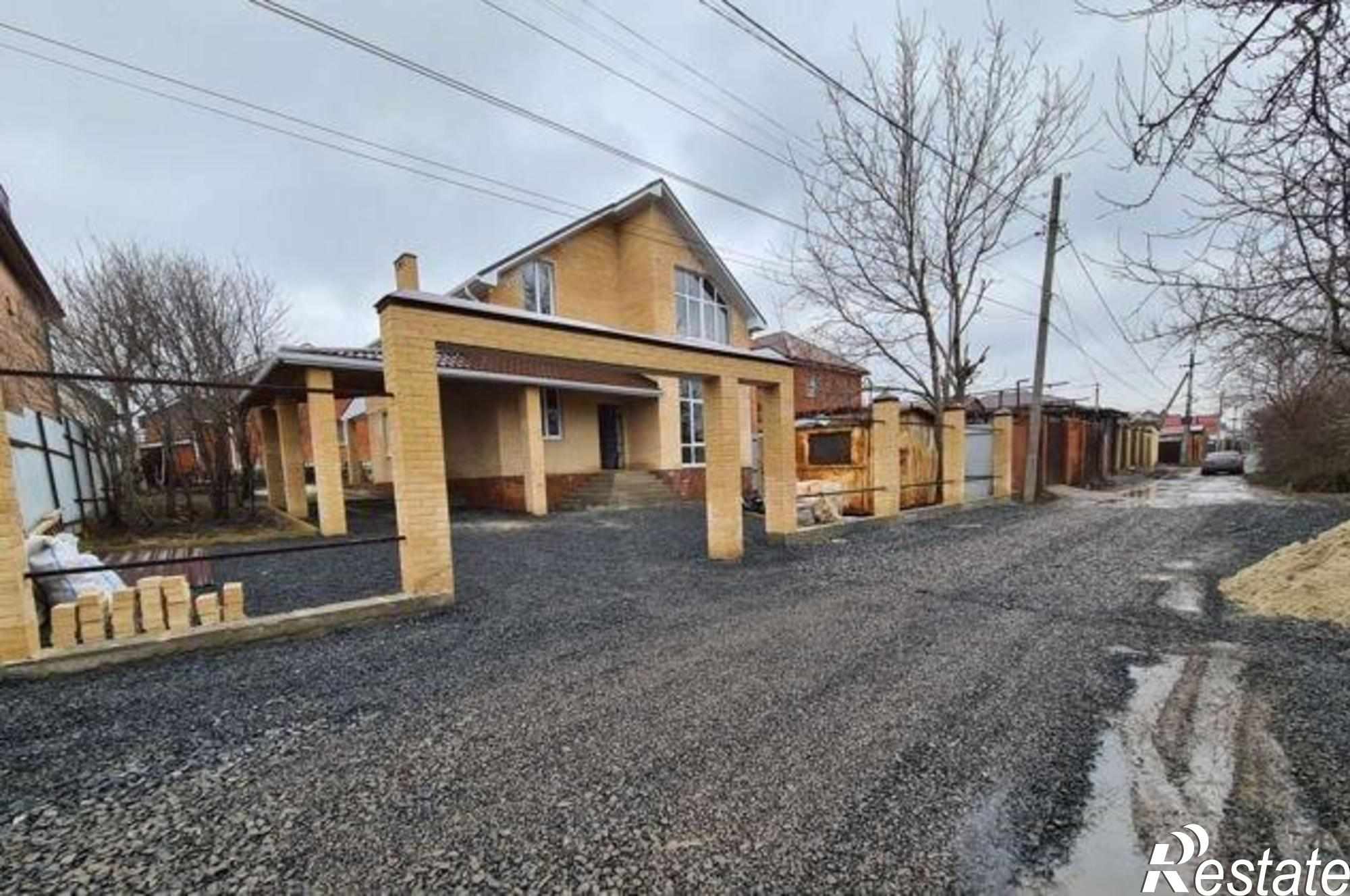 Купить дачу, дом, коттедж за 8 460 000 рублей на Орская улица, 266