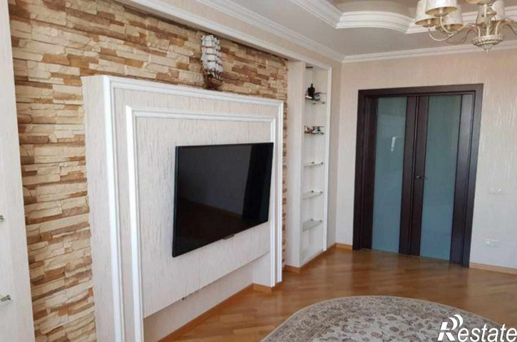 3-комн квартира Днепровский переулок, 120Д