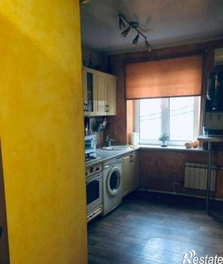 4-комн квартира Верхненольная улица, 20