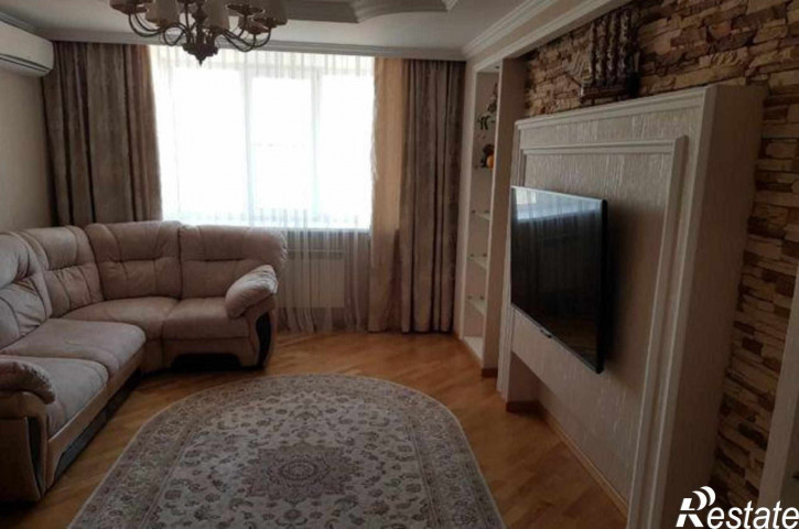 3-комн квартира Днепровский переулок, 120Д