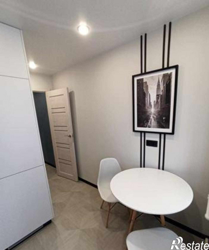 2-комн квартира улица Варфоломеева, 248