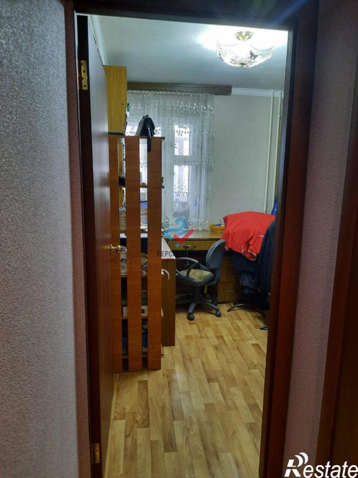 4-комн квартира улица Антонова, 15