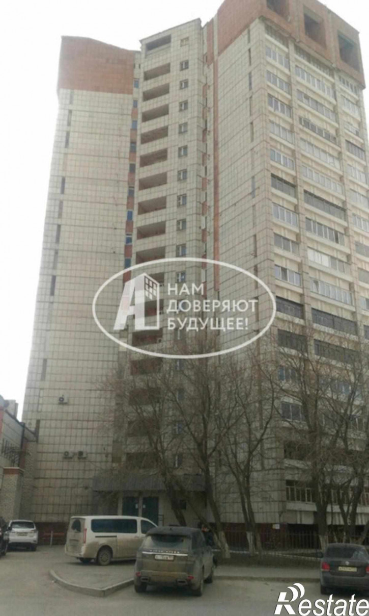 3-комн квартира улица Попова, 25