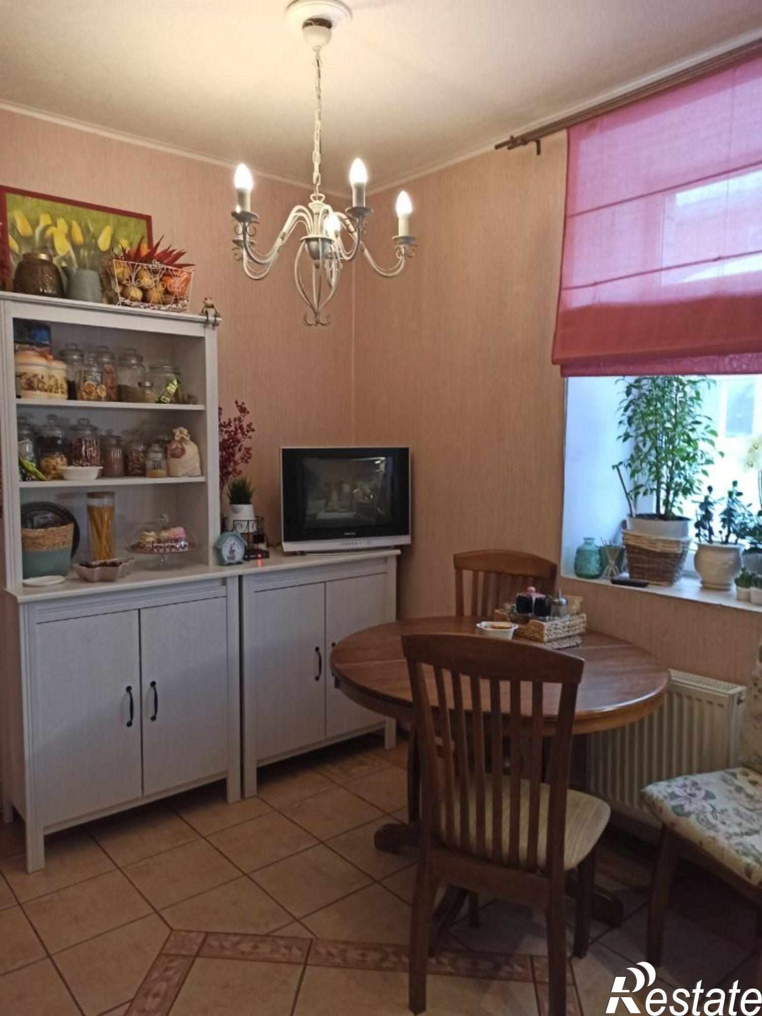 Купить дачу, дом, коттедж за 15 000 000 рублей на Желтова ул