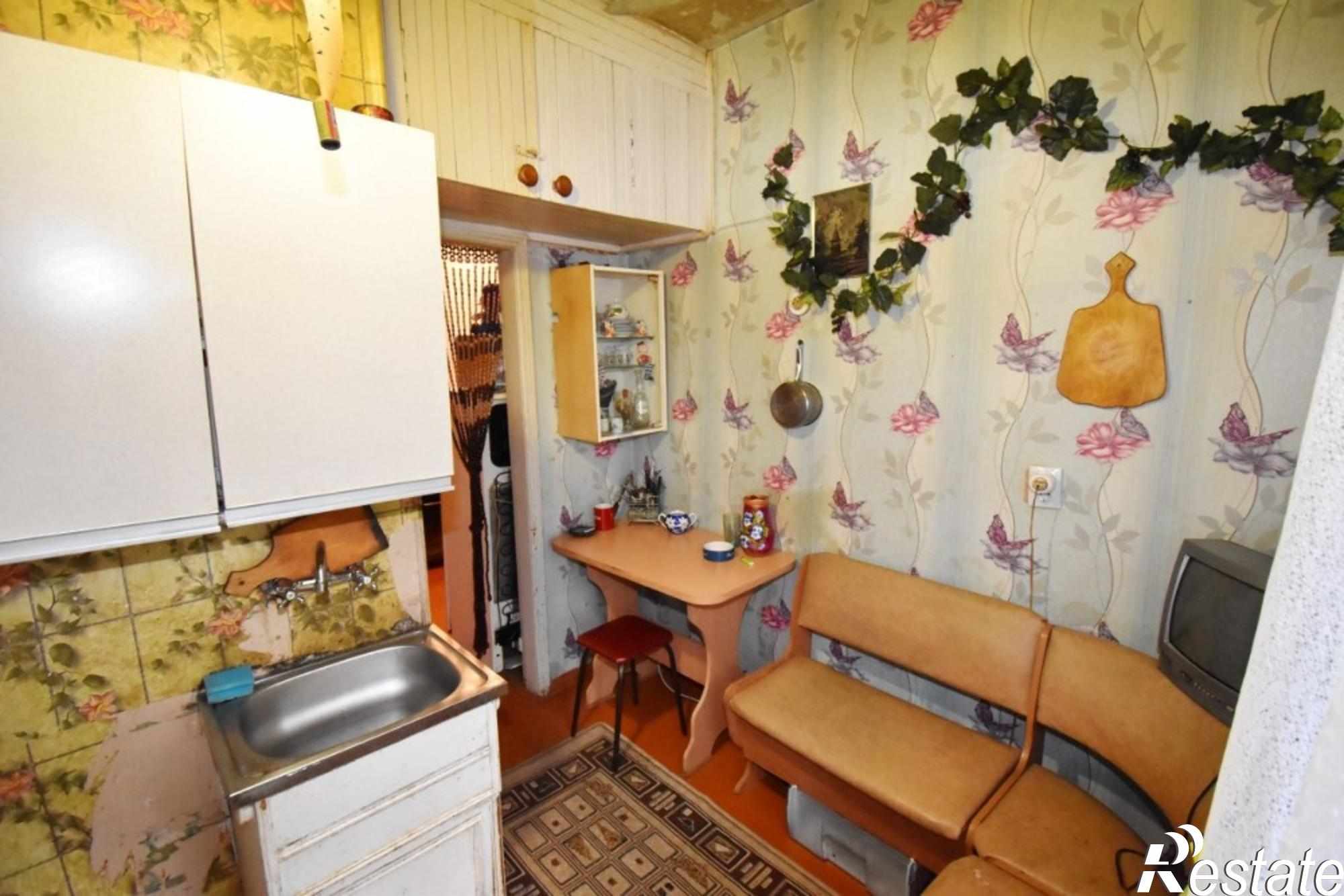 Купить квартиру за 2 400 000 рублей на Ленинский район