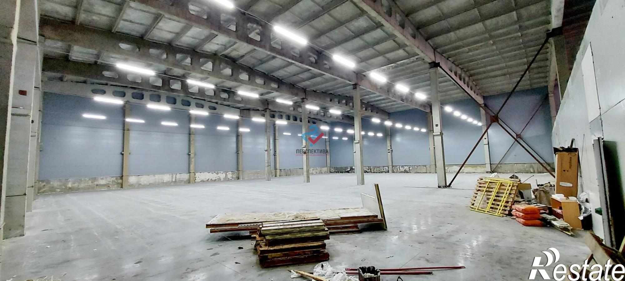 Сдать складское помещение за 250 000 рублей на улица Гагарина, 1