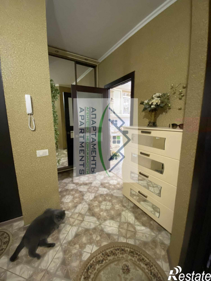 4-комн квартира Орджоникидзе ул, 84к2