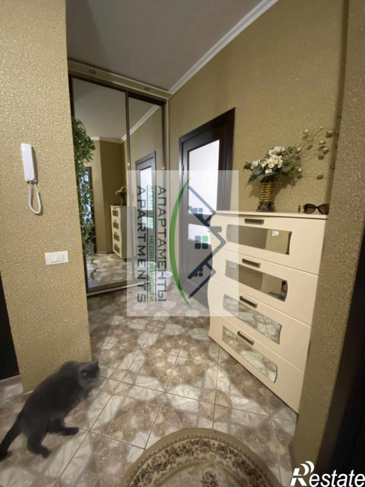 4-комн квартира Орджоникидзе ул, 84к2