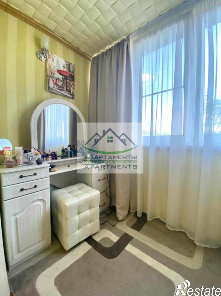 2-комн квартира Нежнова ул, 50