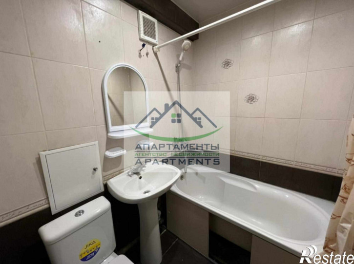 1-комн квартира Адмиральского ул, 8