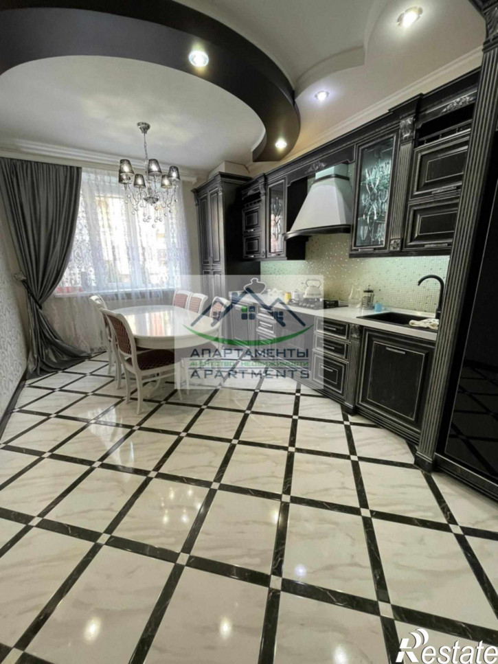 3-комн квартира Орджоникидзе ул, 84к1