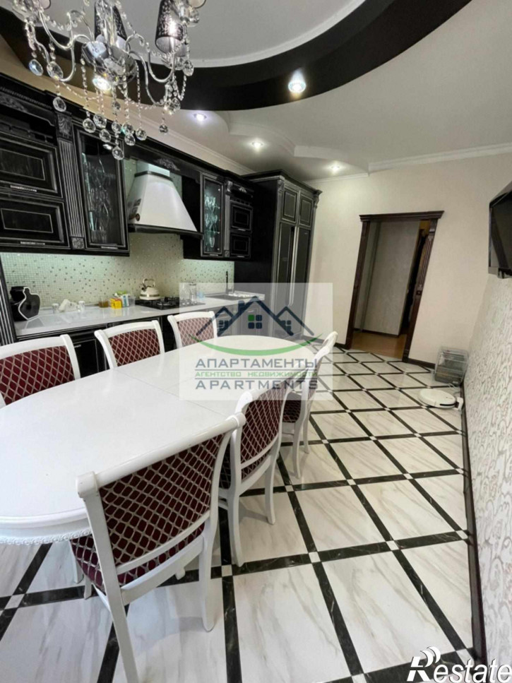 3-комн квартира Орджоникидзе ул, 84к1