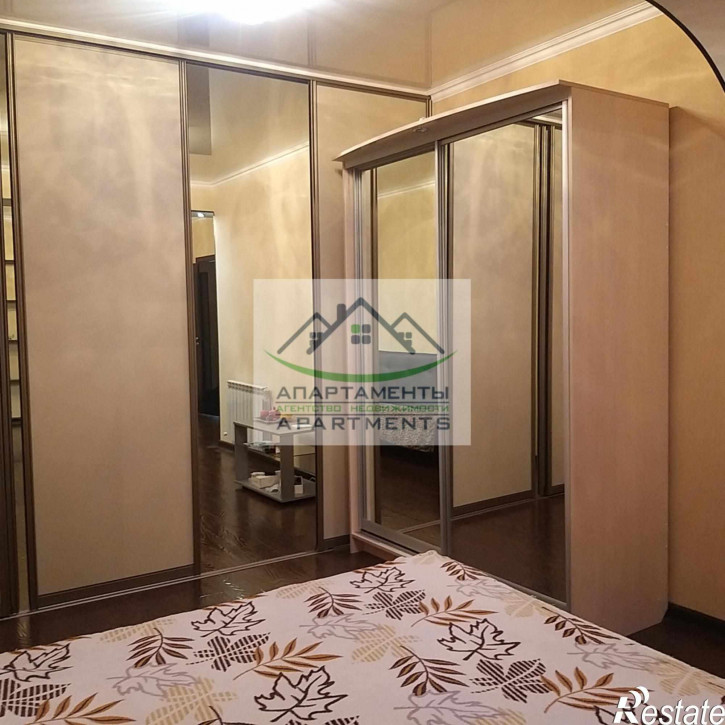 2-комн квартира Булгакова ул, 3