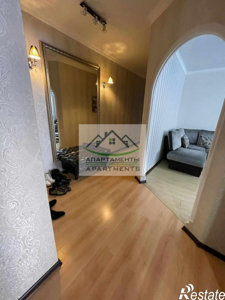3-комн квартира Орджоникидзе ул, 84к1