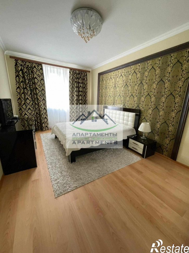 3-комн квартира Орджоникидзе ул, 84к1