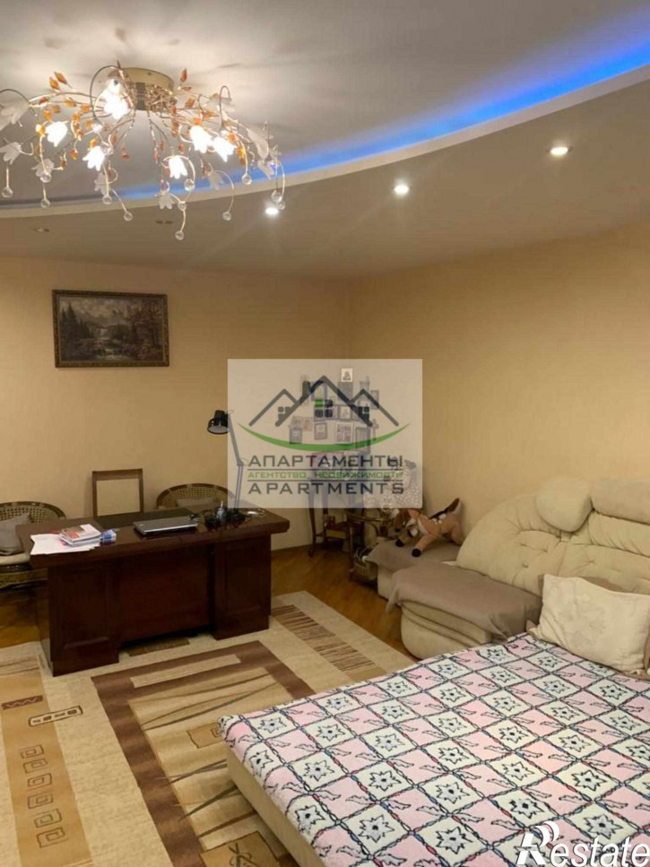 3-комн квартира 200 лет КМВ ул, 1
