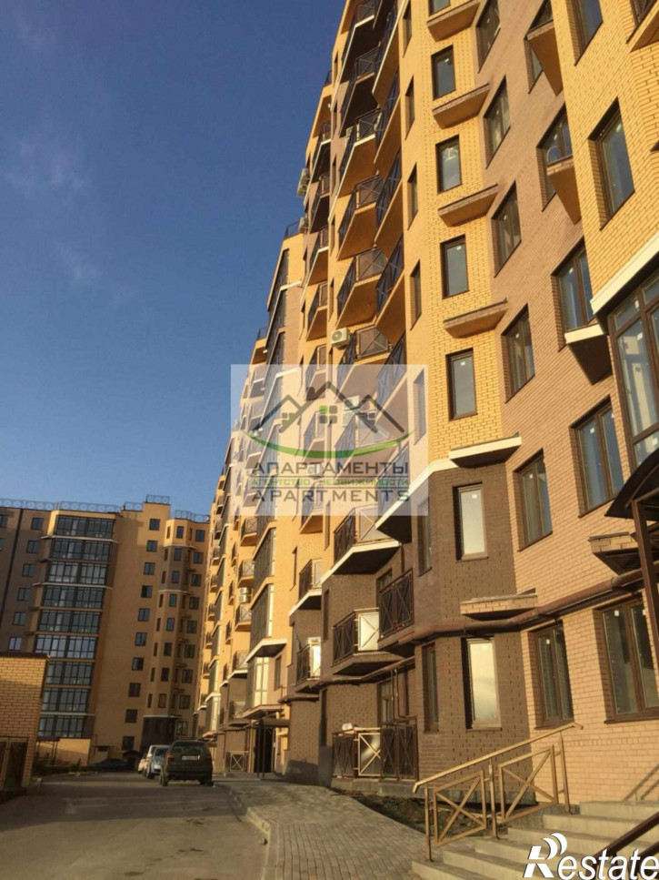 4-комн квартира Адмиральского ул, 1а