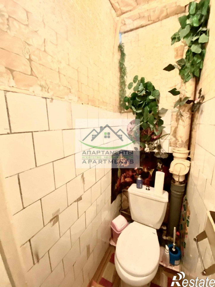 2-комн квартира Адмиральского ул, 8