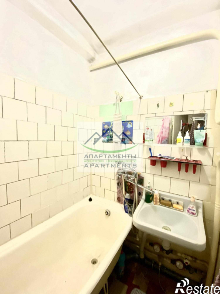 2-комн квартира Адмиральского ул, 8