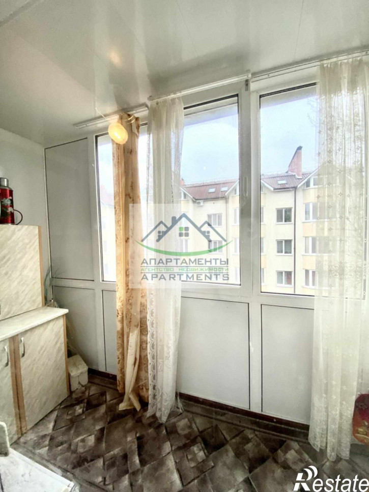 2-комн квартира Адмиральского ул, 8