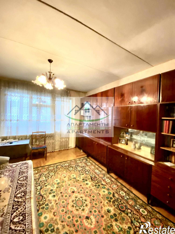 2-комн квартира Адмиральского ул, 8