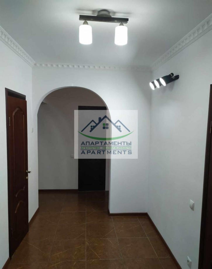3-комн квартира Калинина пр-кт, 2к1