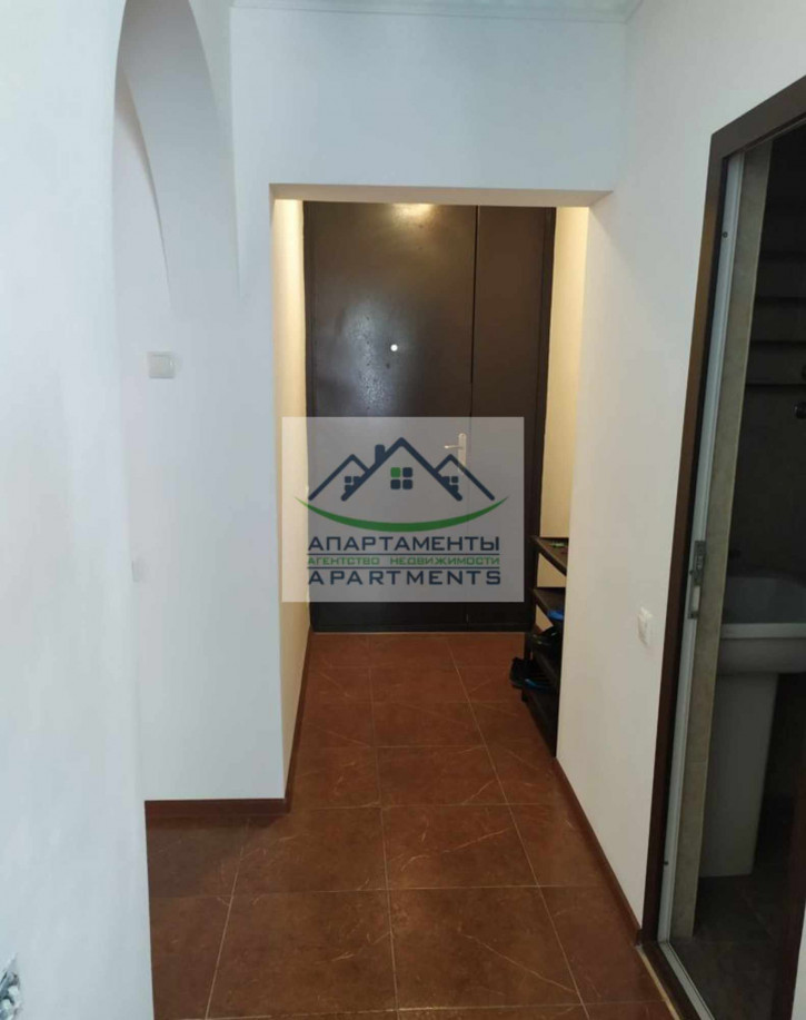 3-комн квартира Калинина пр-кт, 2к1