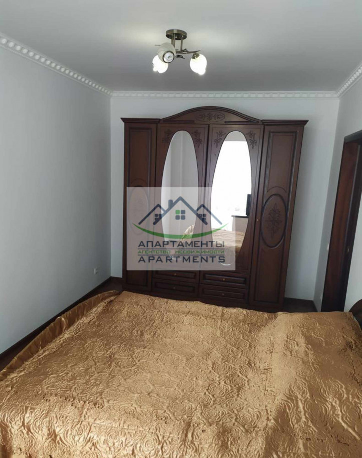 3-комн квартира Калинина пр-кт, 2к1