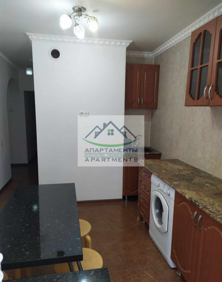 3-комн квартира Калинина пр-кт, 2к1