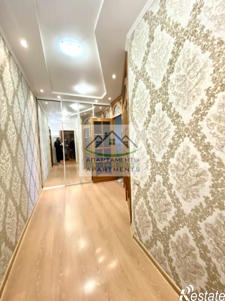 4-комн квартира Краснознаменная ул, 59