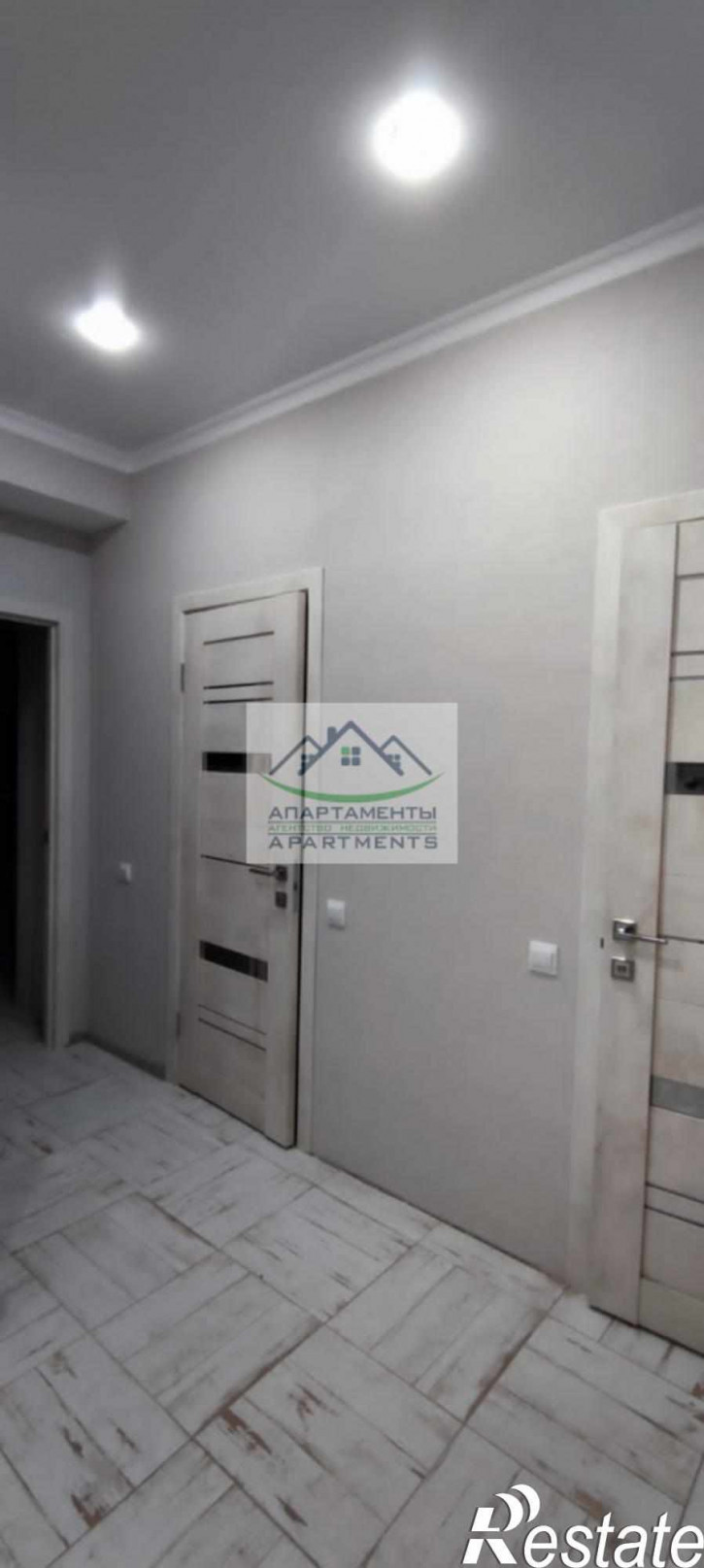 2-комн квартира Адмиральского ул, 1