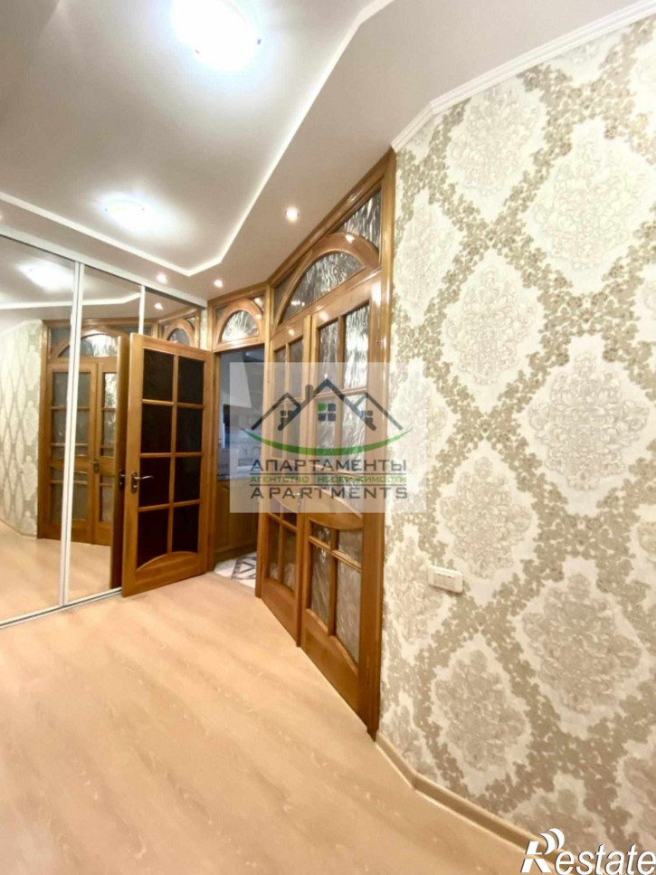 4-комн квартира Краснознаменная ул, 59