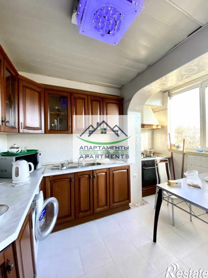 4-комн квартира Адмиральского ул, 8к3