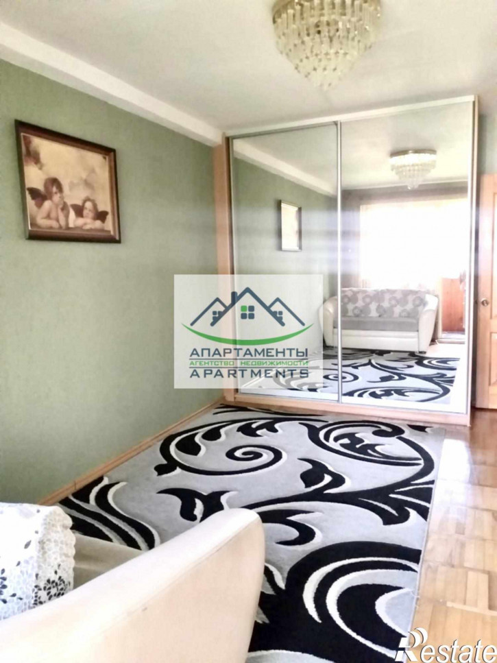 4-комн квартира Адмиральского ул, 8к3
