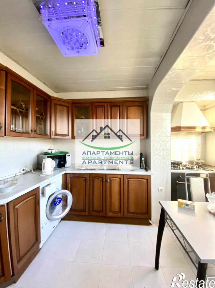 4-комн квартира Адмиральского ул, 8к3