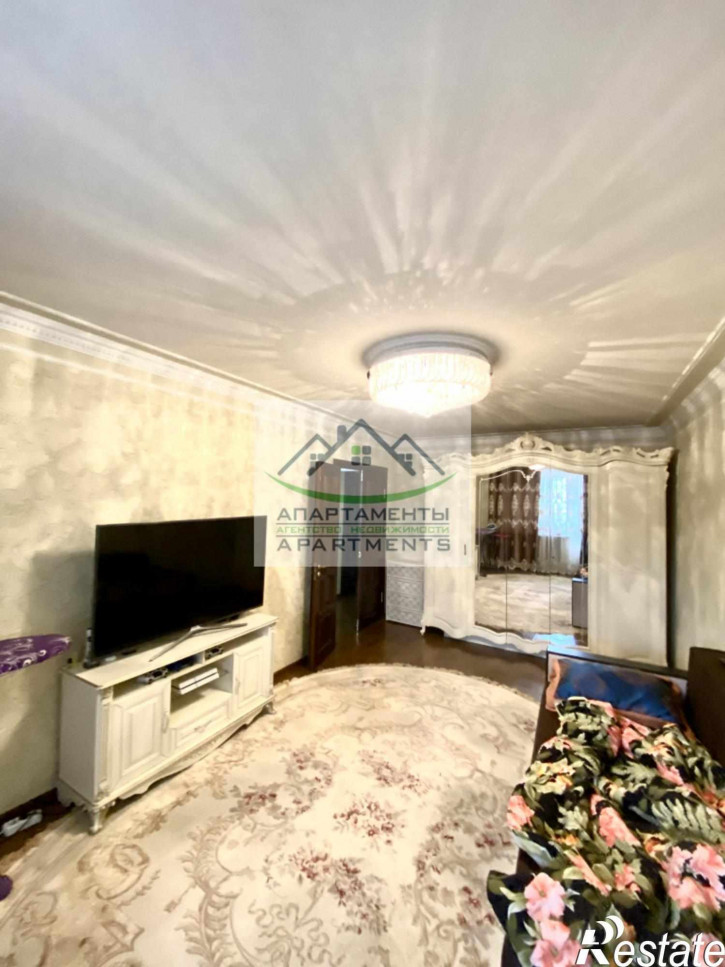 4-комн квартира Калинина ул, 160