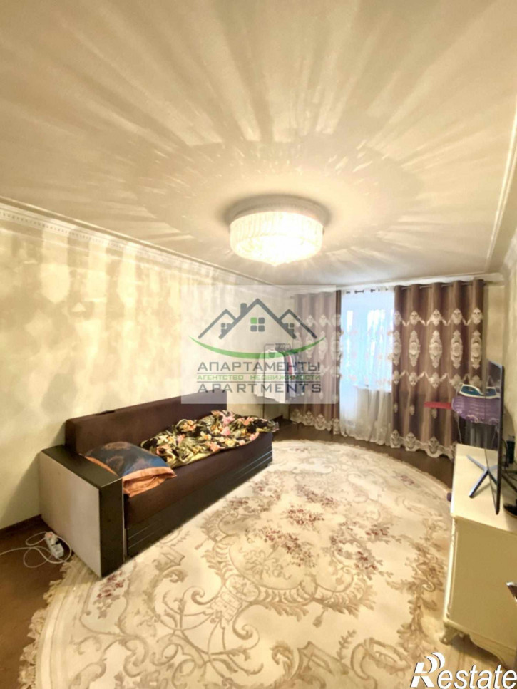 4-комн квартира Калинина ул, 160