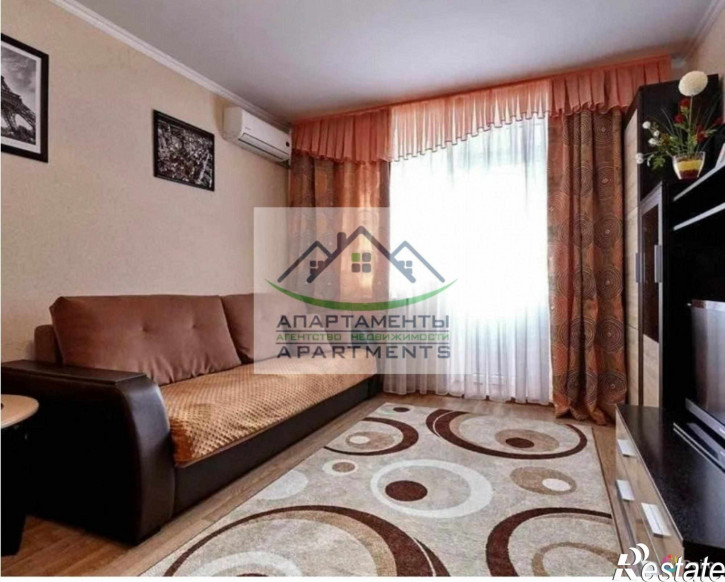 2-комн квартира Адмиральского ул, 8