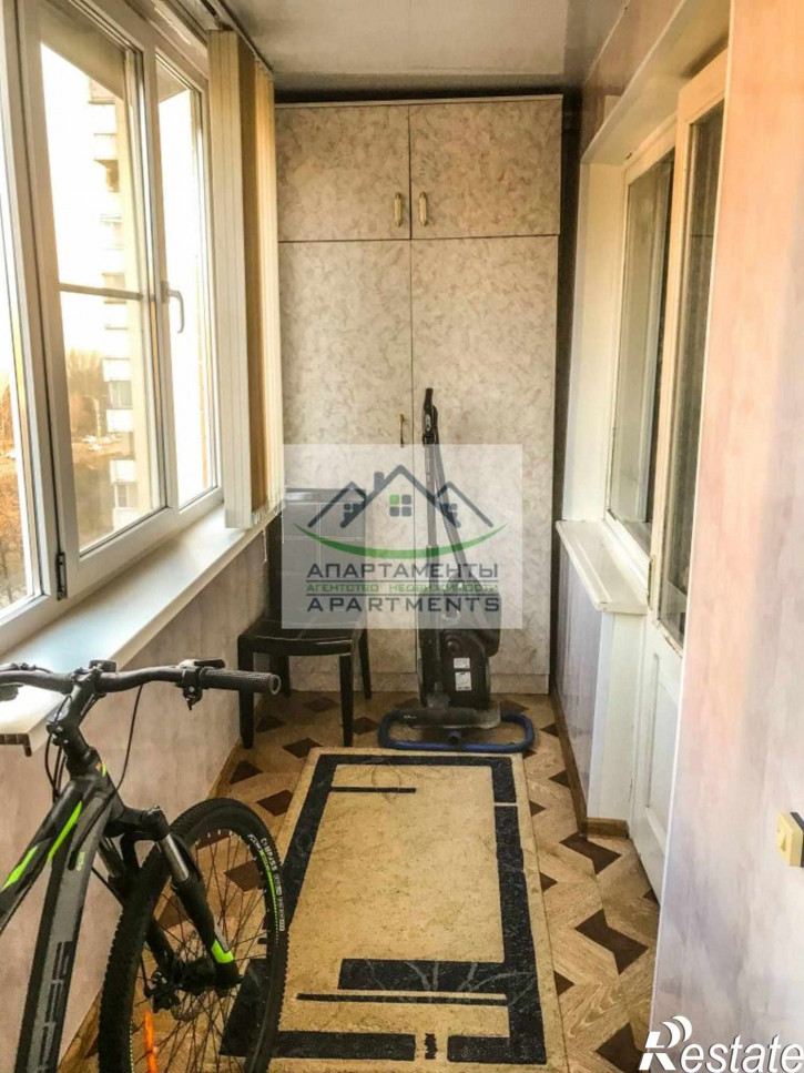 3-комн квартира Калинина пр-кт, 2к2