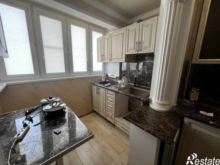 3-комн квартира Крайнего ул, 4