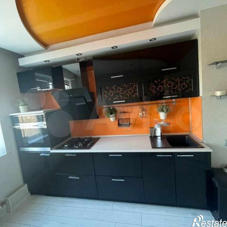 4-комн квартира Фроленко ул, 4